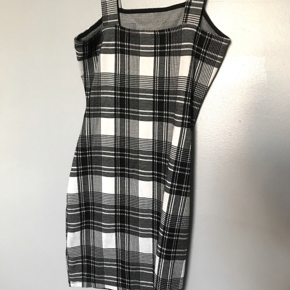 H&M divided plaid bodycon mini dress - Picture 2 of 3